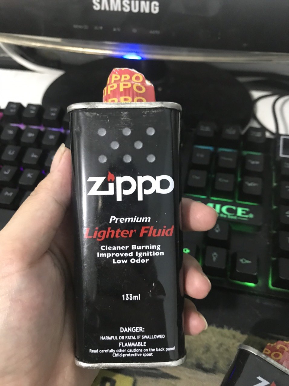 nhiên liệu ZIPPO 133ml BƠM BẬT LỬA bén lửa tốt và bật lửa sẽ nhạy hơn