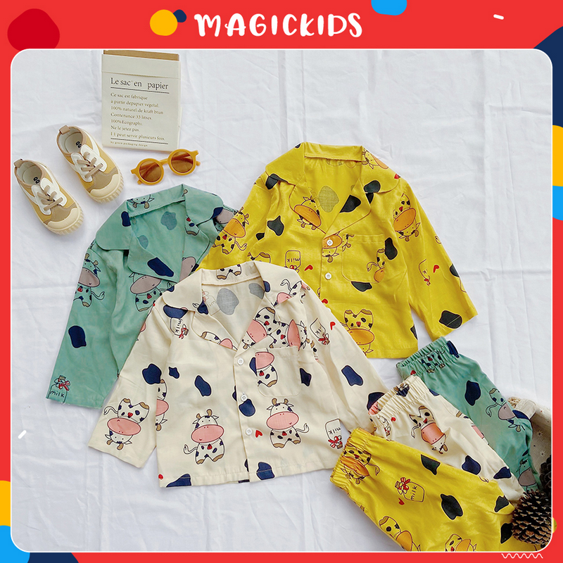 Pyjama họa tiết bò sữa đáng yêu dành cho bé trai và bé gái MAGICKIDS - BR21031