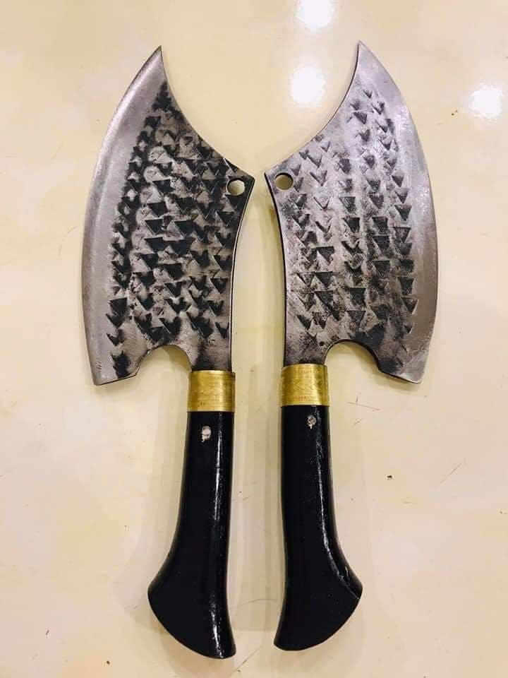 dao chặt thần thánh