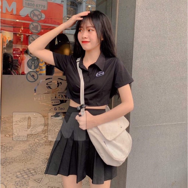 Áo polo Croptop lô gô chữ hàn sao
