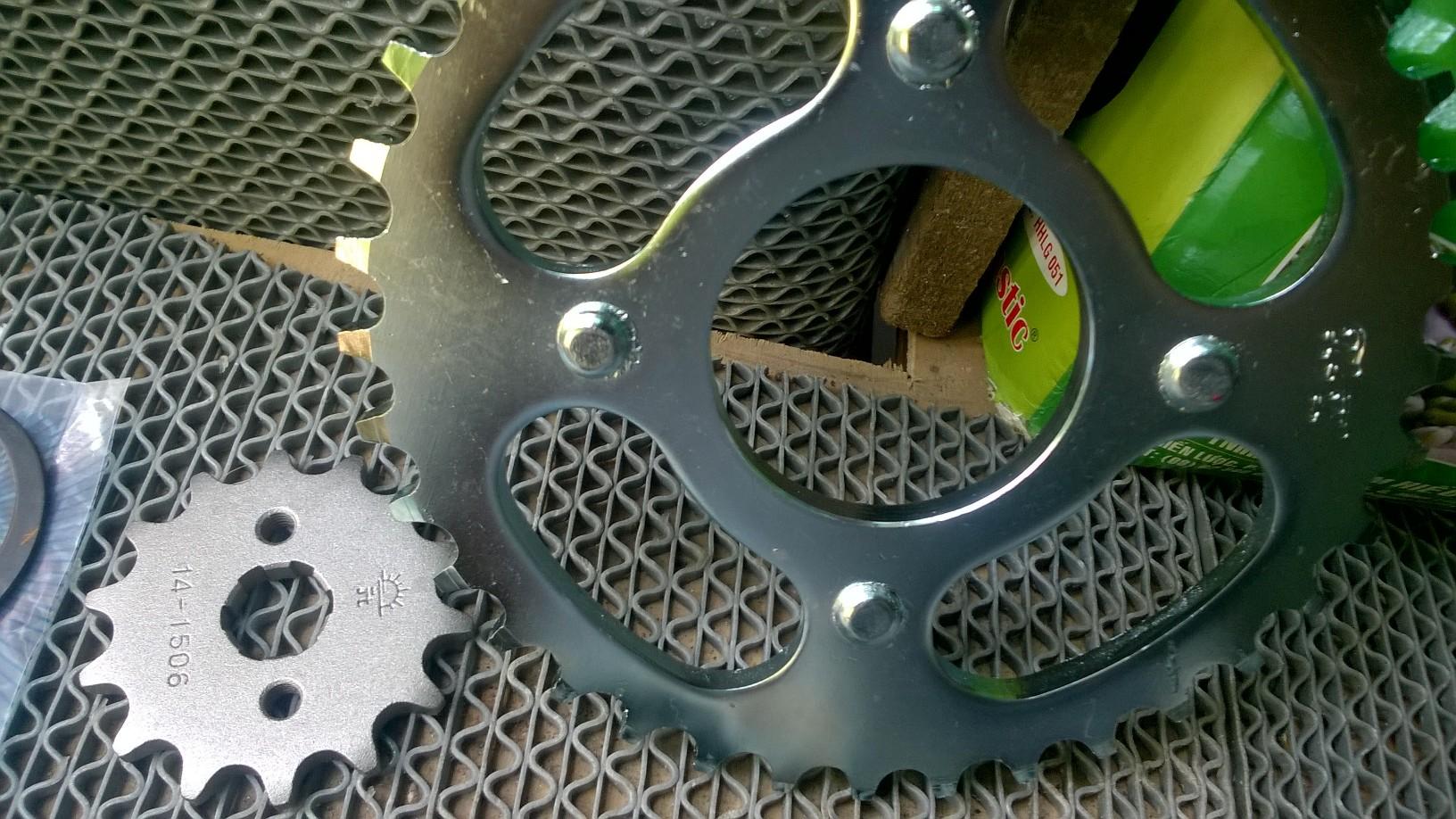 sên nhong dĩa + phe cài dành cho honda 67 và các dòng tương tự