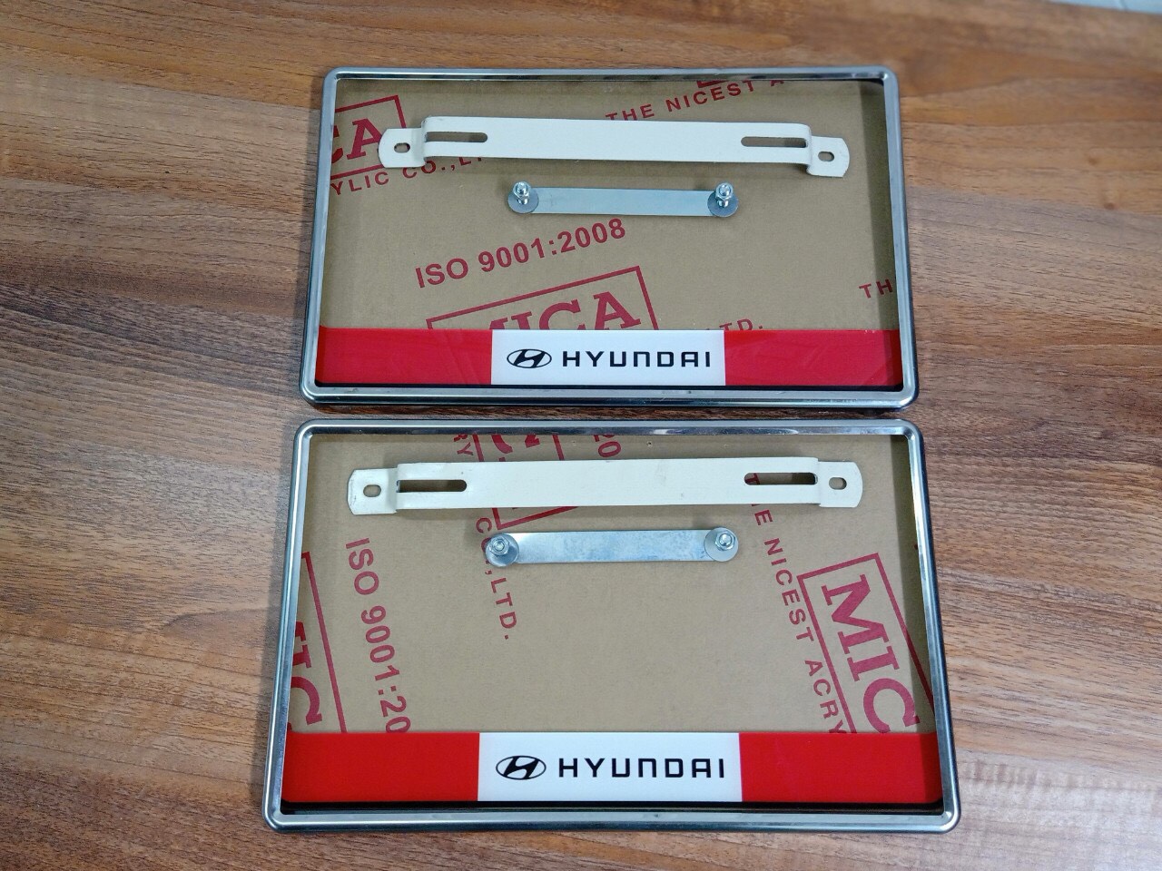 Khung biển số xe ô tô Hyundai - Mẫu khung biển số mới có viền bao inox tự lắp đặt tại nhà