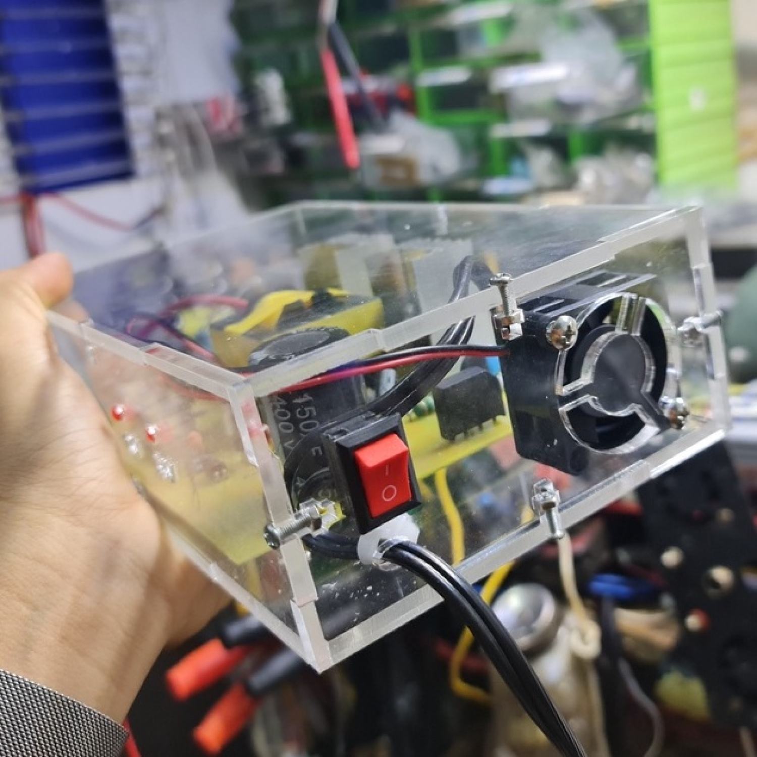 Sạc acquy tự động 12v - 24v sạc bình từ 50ah - 200ah