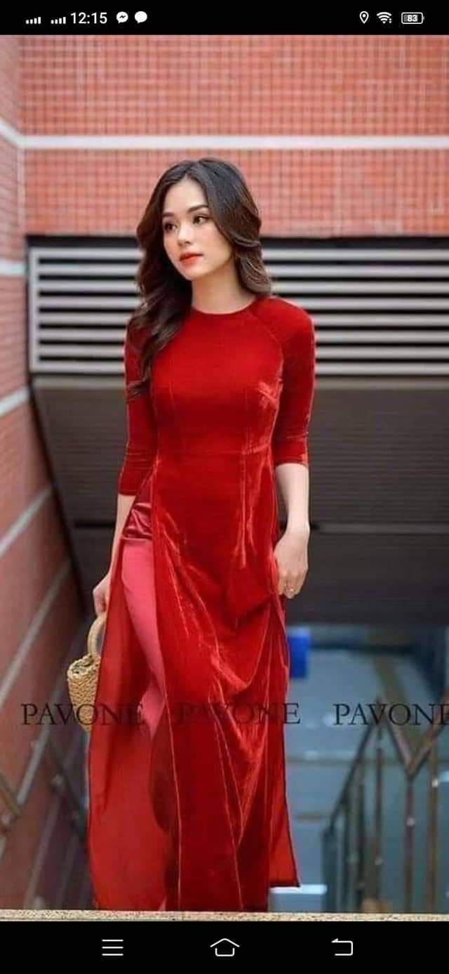 Áo dài nhung cổ tròn tay lở