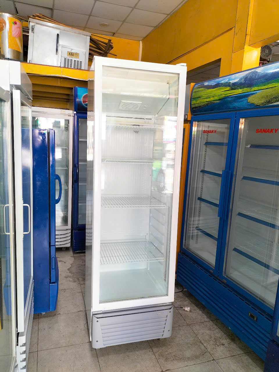 tủ mát hiệu alaska 2 cửa lc 743B DUNG TÍCH 450l