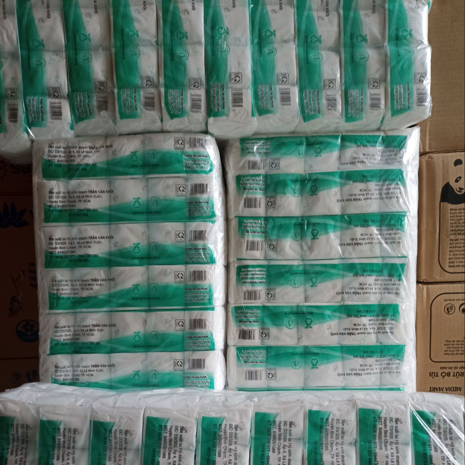 Combo 20 lốc 200 cuộn vệ sinh giá rẻ aaa