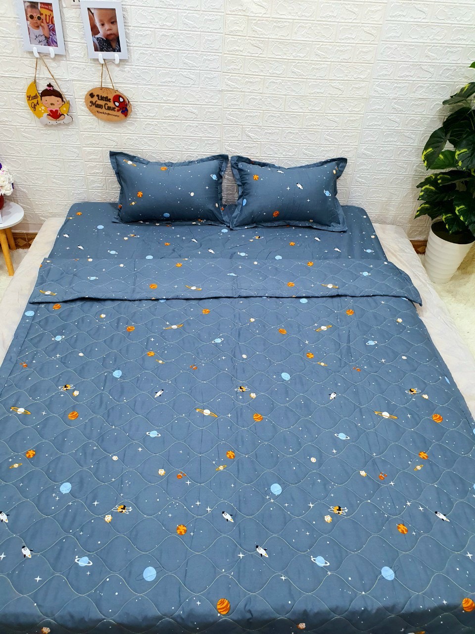 Bộ chăn ga gối cotton poly - vũ trụ ghi 3 món , 4 món , 5 món ) tiệm nhà cá