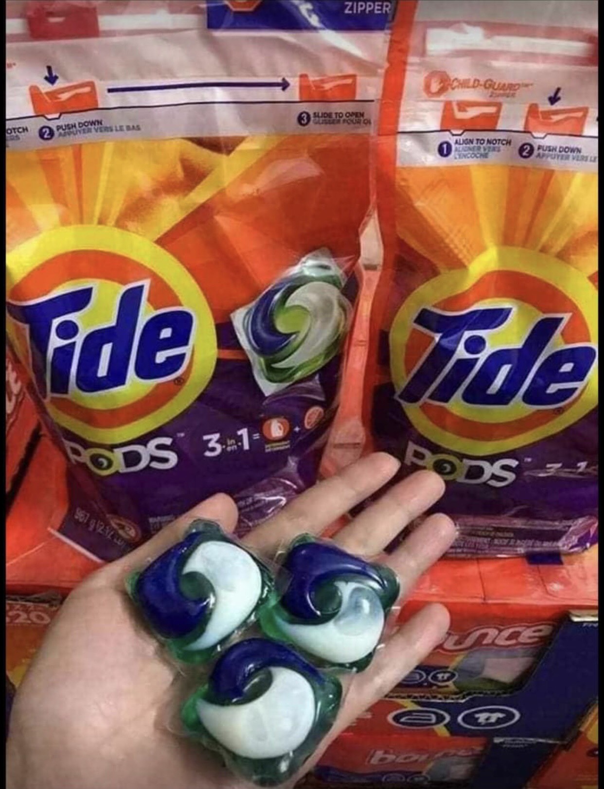 Viên giặt Tide Pods 3 in 1 gói 42 viên của Mỹ