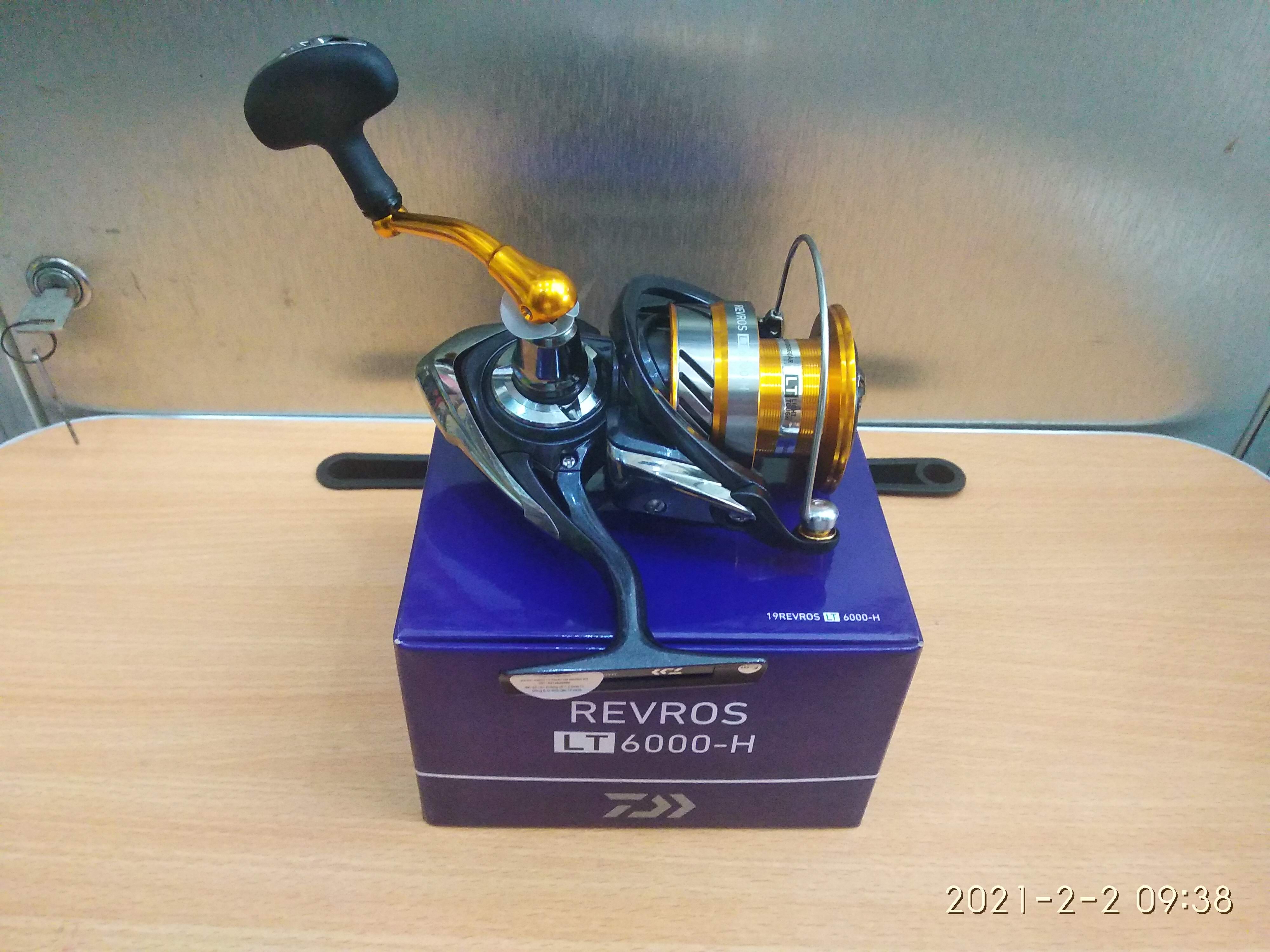 Máy câu cá daiwa revros lt 6000-h - máy đứng