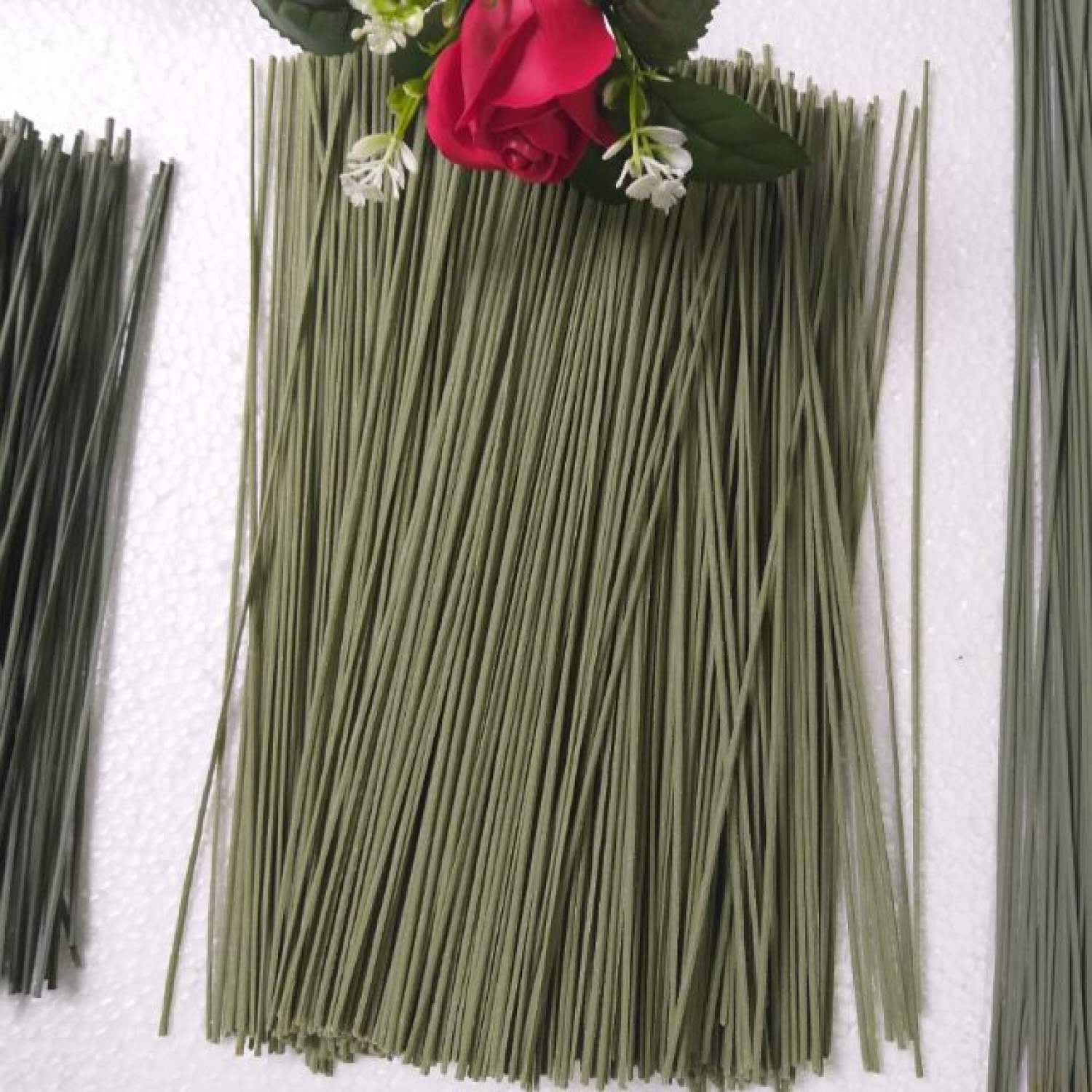 1kg kẽm cành .siêu lợi để làm hoa sáp hoa giấy .vừa ôm khít vào đầu bông hoa sáp