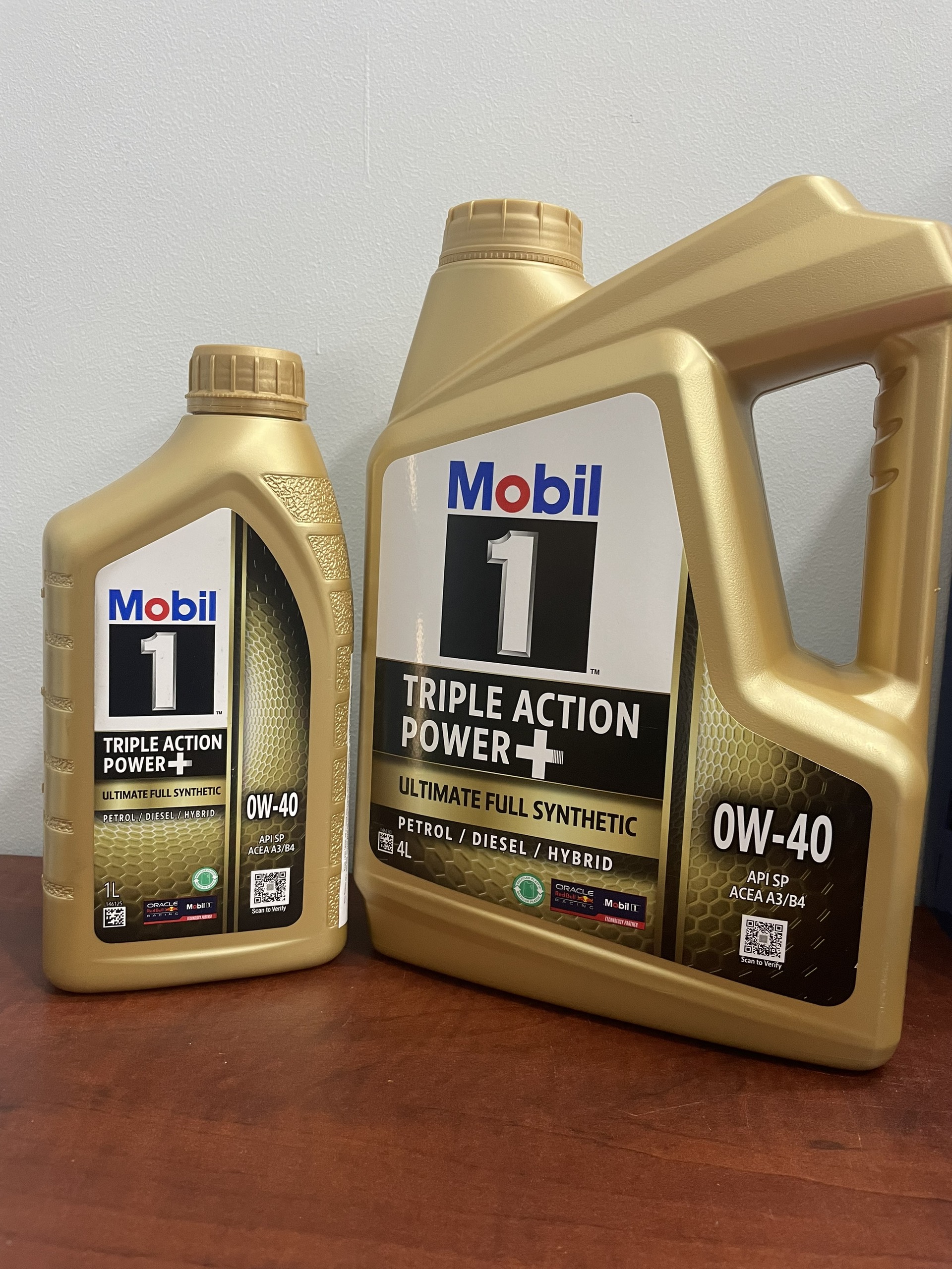 NHỚT MOBIL 1 FULL SYNTHETIC TỔNG HỢP 100% CHO Ô TÔ CAO CẤP TRIPPLE ACTION POWER+ 0W-40
