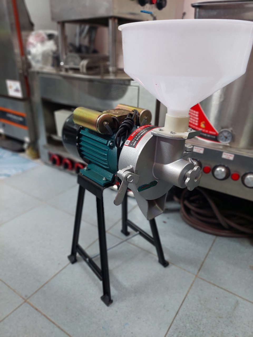 Máy xay bột nước nghiền gạo, hạt, củ 1.5kw vinsun