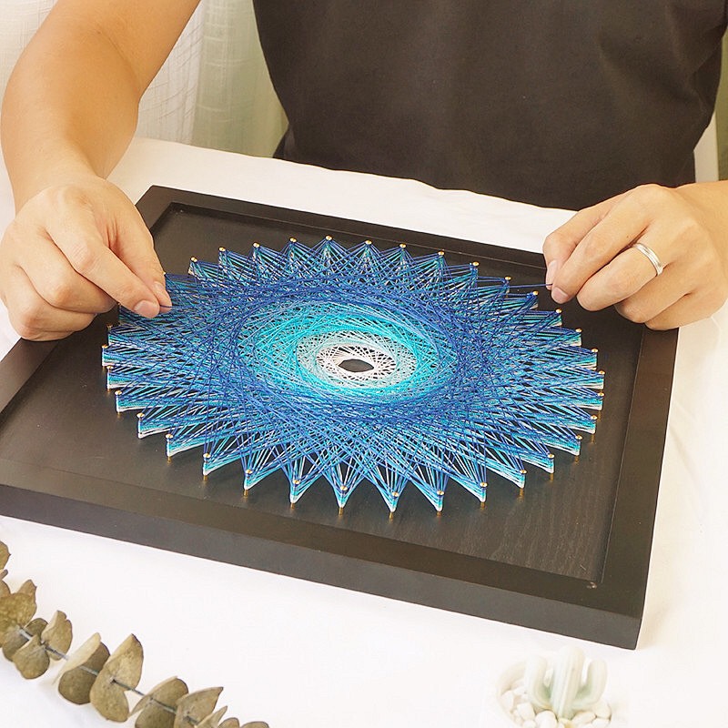 Tranh Chỉ Đinh - Tranh Dây String Art chủ đề hoa văn cách điệu