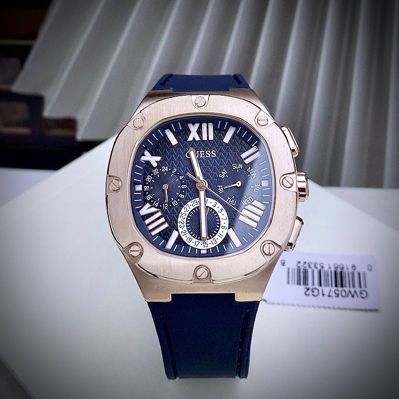 Đồng hồ nam dây cao su đeo tay chống nước cao cấp Guess GW0572G2 size 42mm , shop kiwi