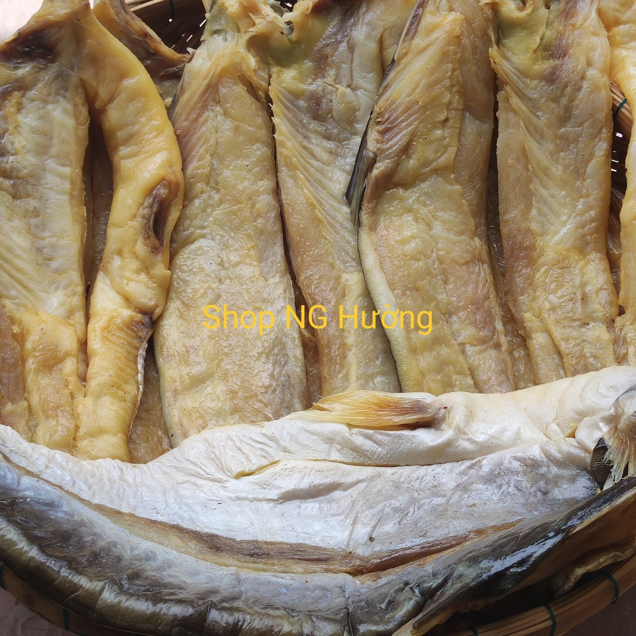 Khô cá tra phồng, loại ngon, đặc sản Châu Đốc, thịt và mỡ cá khi chiên rất thơm ngon