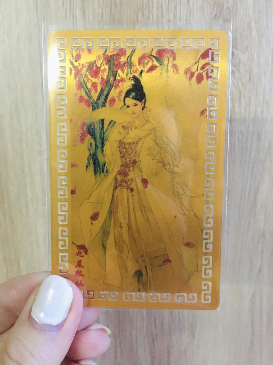 KIM BÀI HỒ LY TRẮNG QUÝ NHÂN PHÙ TRỢ MANG LẠI BÌNH AN MAY MẮN