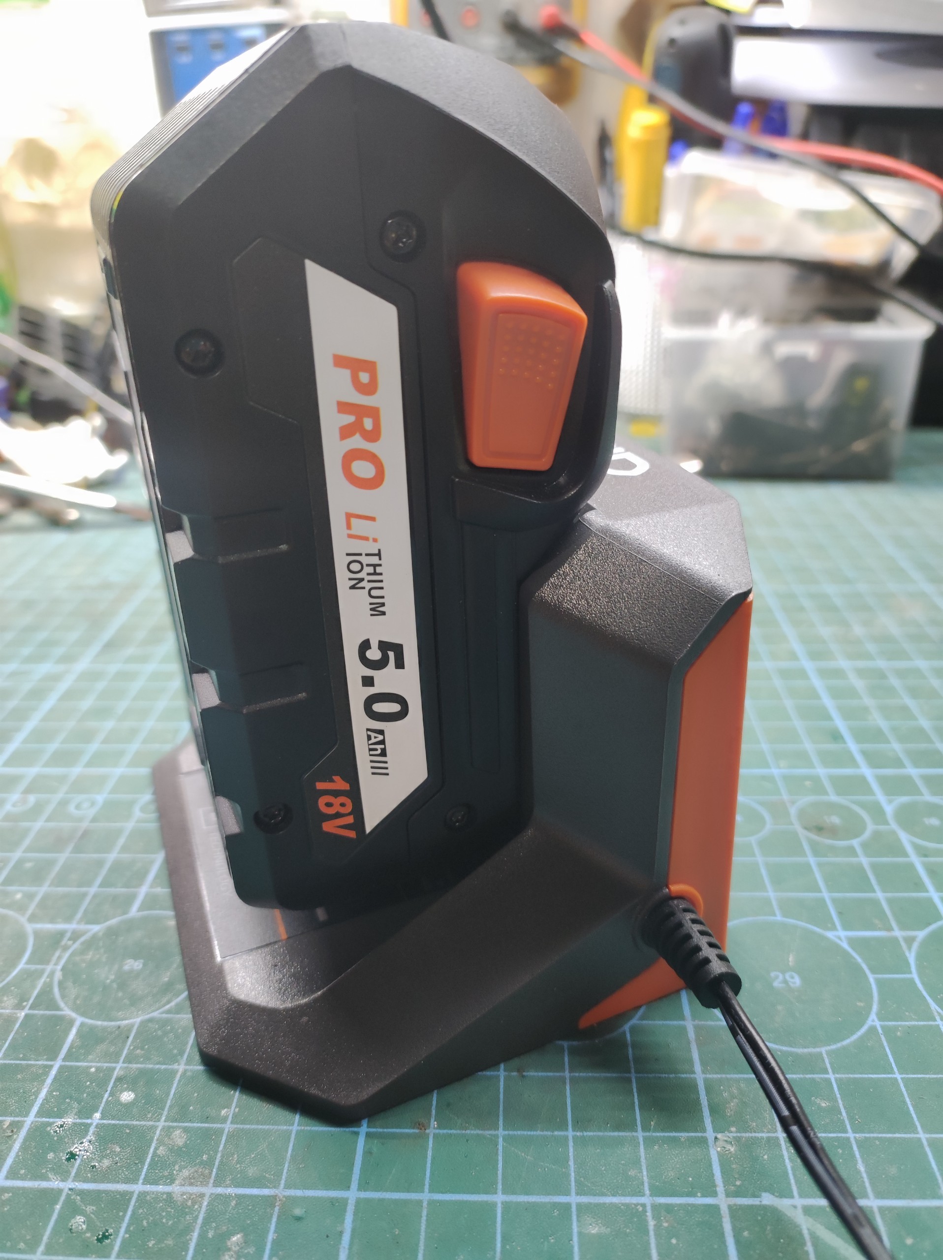 Pin đóng aeg/ridgid 18v dung lượng 4ah- 5ah- 6ah nhận sạc zin. tminn shop