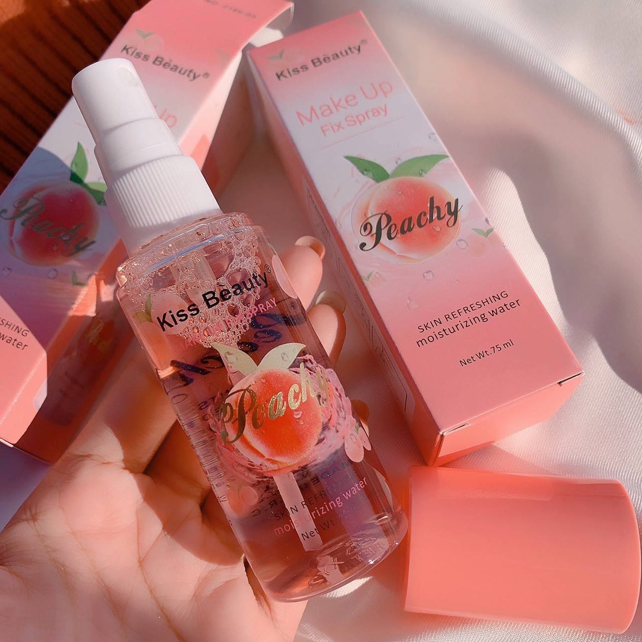 Xịt Khoáng Khóa lớp Nền Trang điểm Kiss Beauty Peachy Thái Lan