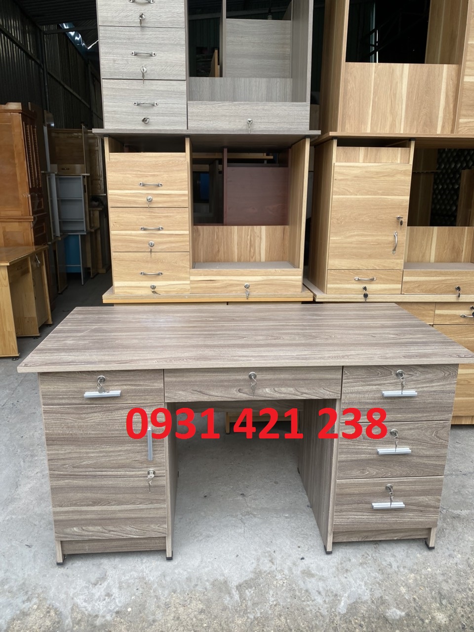 Bàn làm việc văn phòng,1m 1m2 1m4 có 4 hộc tủ ngăn kéo có chìa khóa,Bàn làm việc gỗ min cao cấp giá xưởng,giao hàng tận nơi