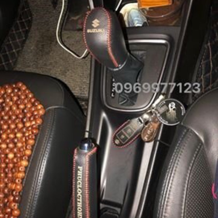 bọc cần số suzuki SWIFF, CIAZ, XL7, ERTIGA da bò thật, khâu thủ công, khắc logo theo hãng xe, rất nhiều màu sắc