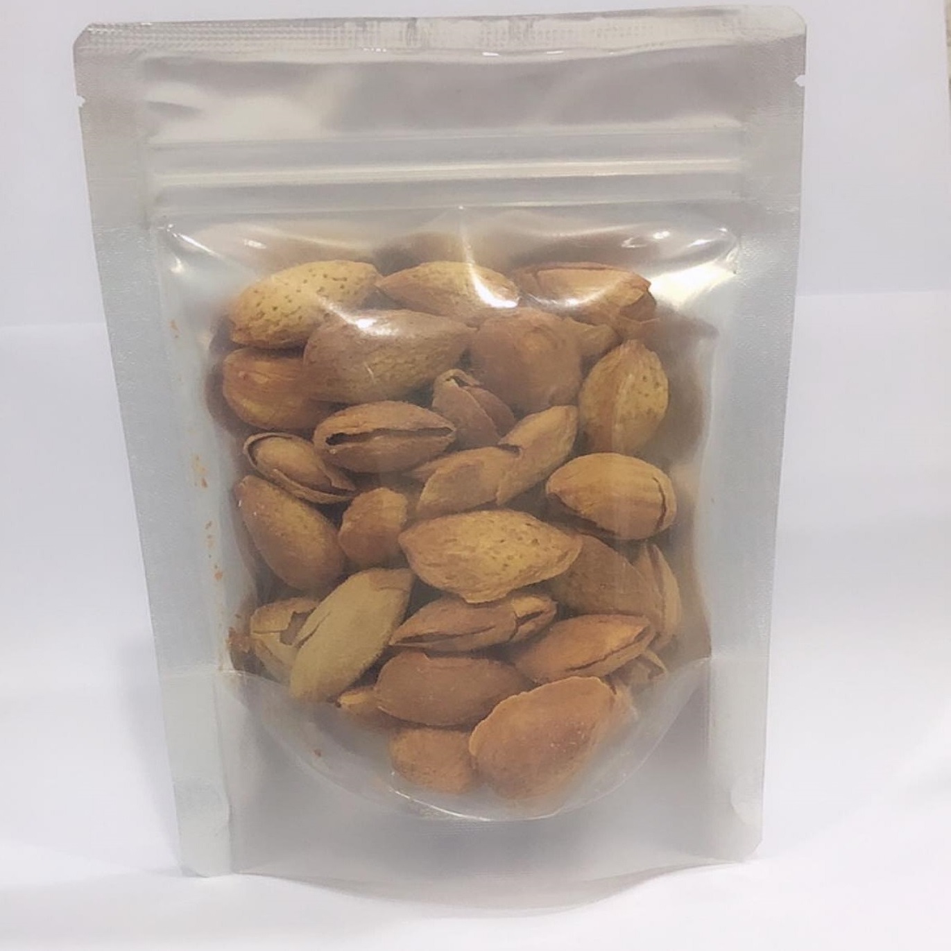 Hạnh nhân rang bơ VICA 50G vỏ mỏng. Hạnh nhân rang bơ Mỹ nhân to vỏ mỏng không chất bảo quản.
