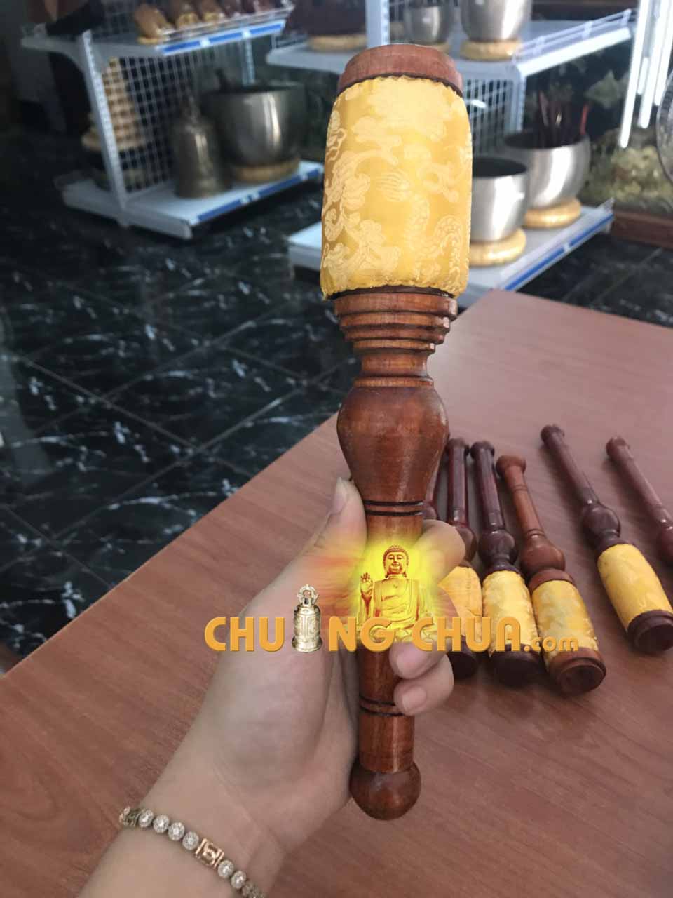 Bán dùi chuông mõ tụng kinh 3 tay
