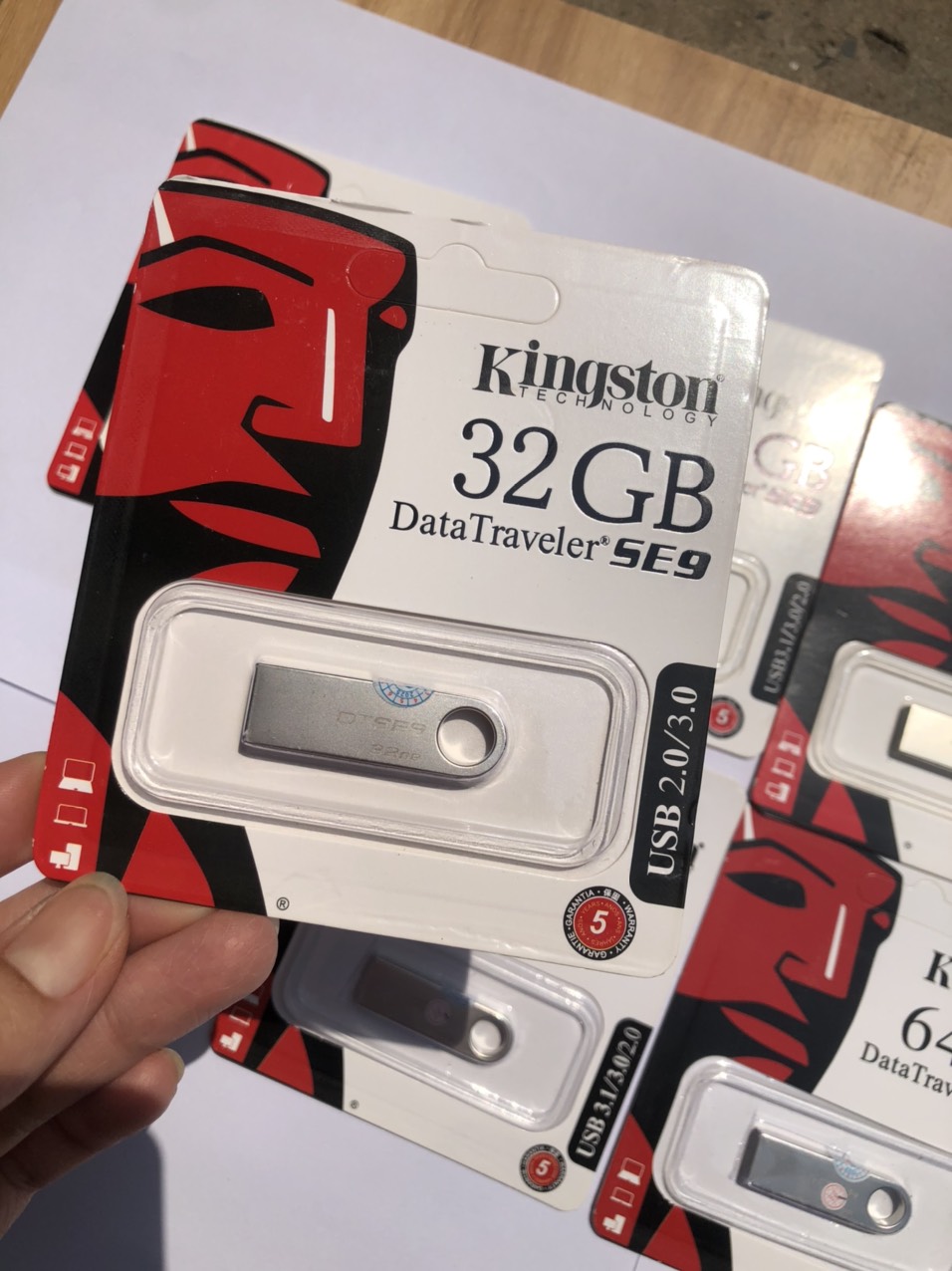 ,USB 32G,USB LƯU TRỮ DỮ LIỆU,USB CHỐNG NƯỚC 2GB,4GB,8GB,16GB,32GB,64GB