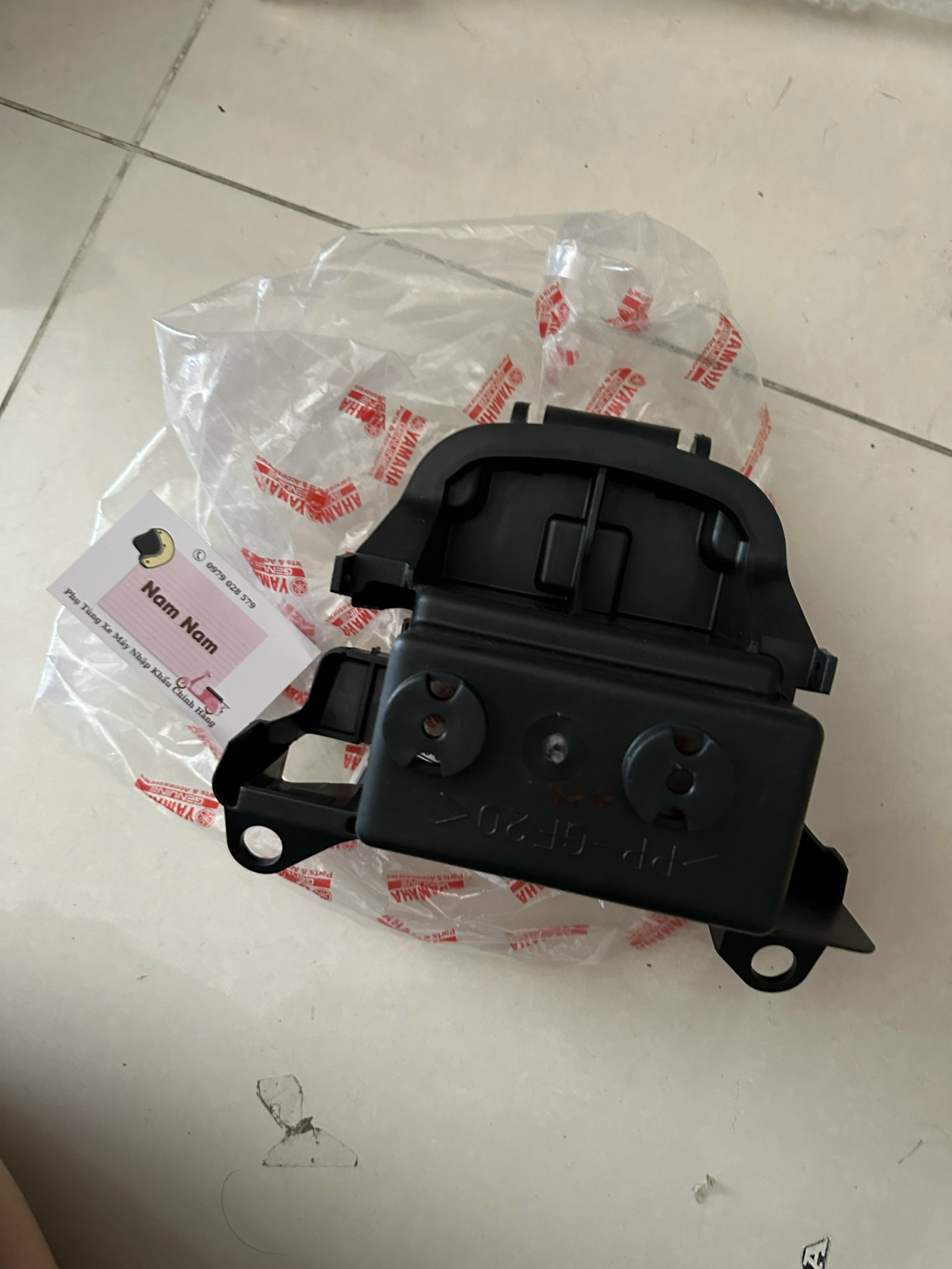 Hộc đựng bình ắc quy exciter 2006 - 2010 yamaha việt nam