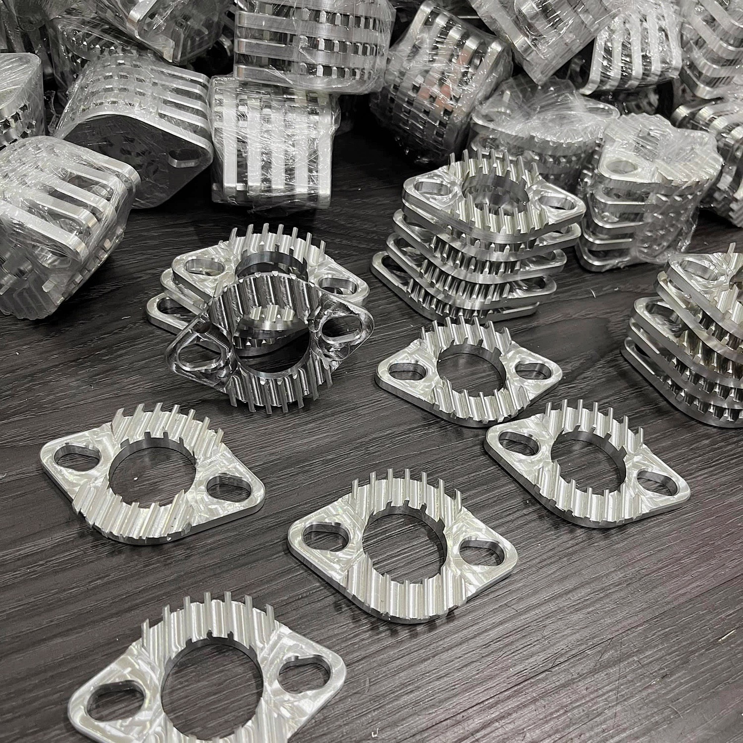 Pát nhôm bắt cổ pô nhôm cnc 2 size 27 - 32