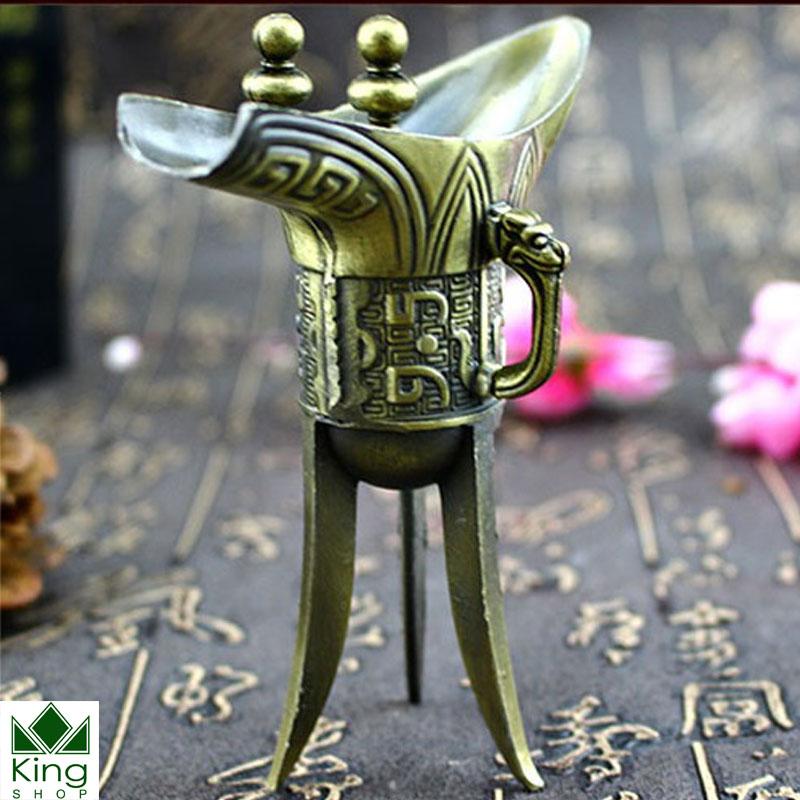 Ly Rượu kiểu thời Tần Thủy Hoàng - màu đồng giả cổ theo phong cách Cổ Xưa - với 3 chân cao cấp  ( loại nhỏ 10cm )
