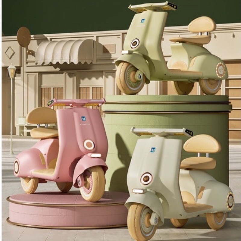 xe máy vespa điệ cho bé