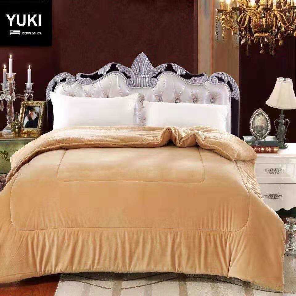 Chăn lông cừu Yuki GD170 dày dặn cho mùa đông