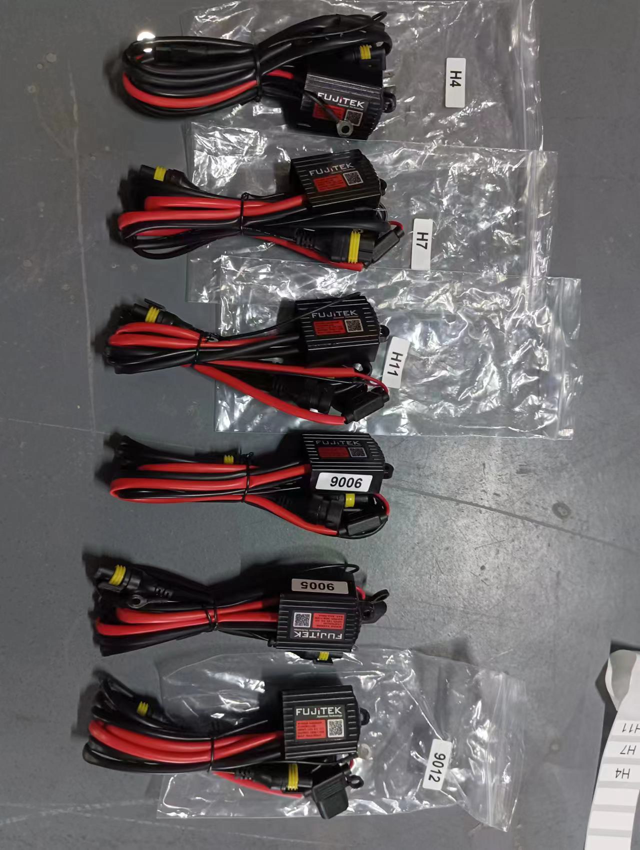 Bộ Rơ le( relay) chính hãng Fujitek, dây, rắc đèn pha, đèn gầm dùng cho đèn bi cầu