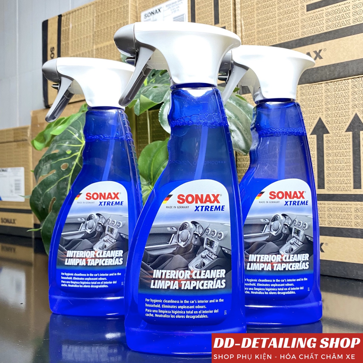 Vệ Sinh Và Khửi Mùi Nội Thất Ô Tô Sonax XTREME Interior Cleaner 221241 500ml - Nhập Khẩu Đức