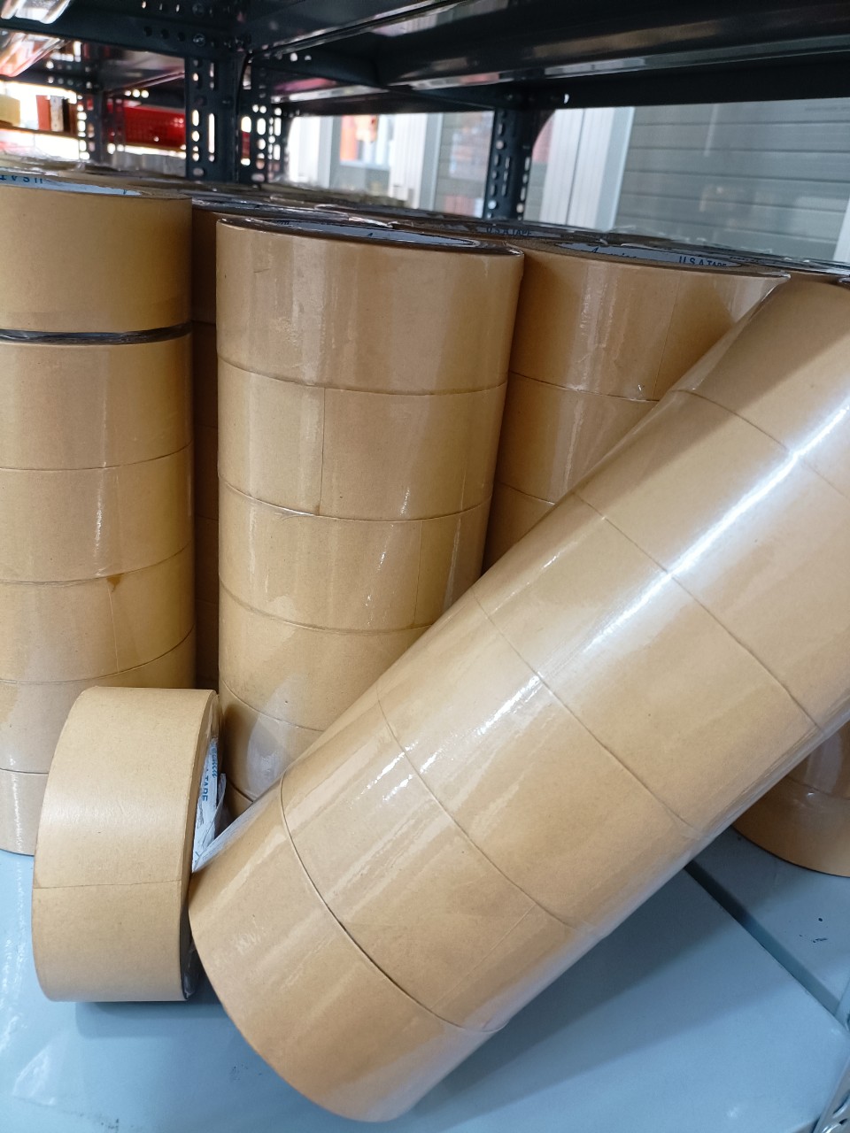 1 cây băng keo giấy nâu không viết khổ 48mm x 36m