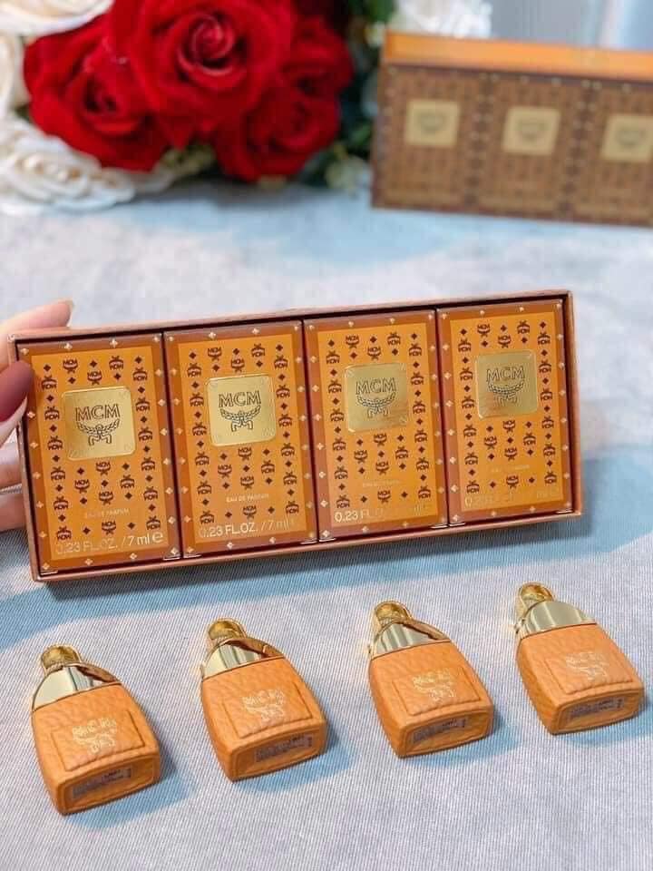 Nước hoa mini hình balo mcm