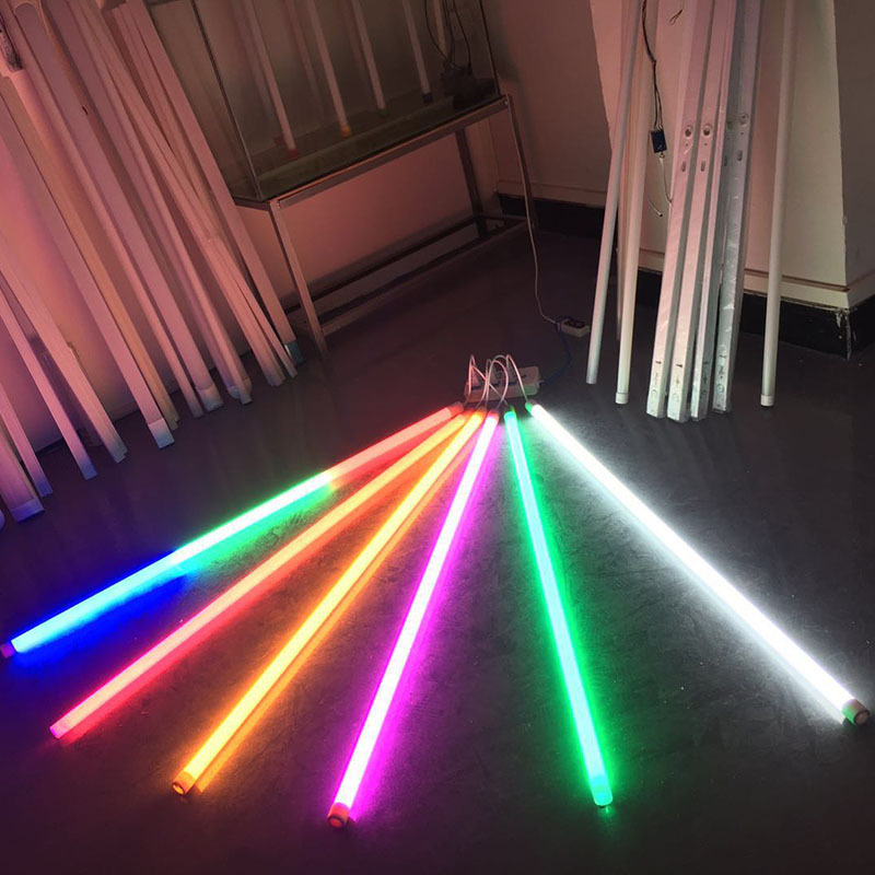 Tuýp led t8 dài 1m2 chuyên trang trí phòng lên màu siêu đẹp