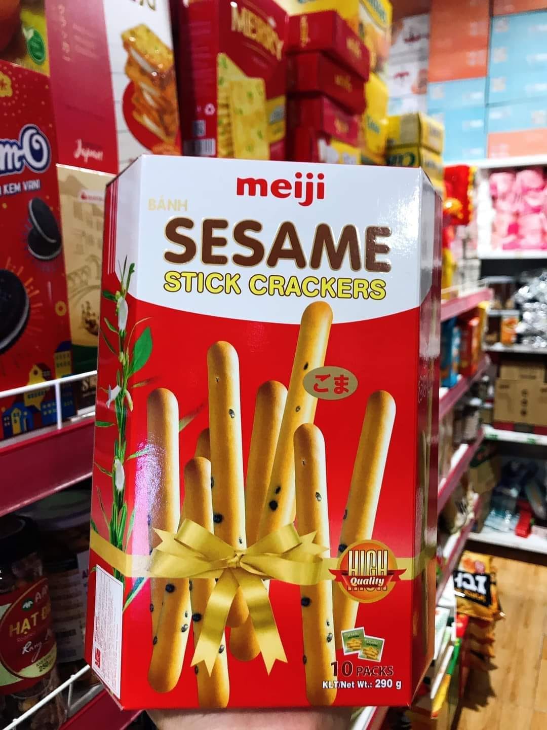 Bánh que giòn mè đen Sesame Meiji Nhật hộp 290g date T11/23