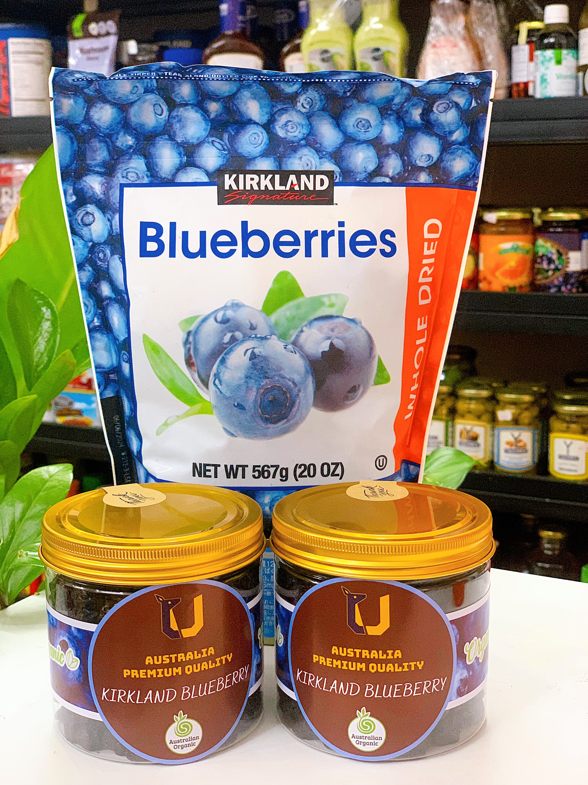 Việt quất nguyên trái sấy Kirkland Signature Blueberries hủ 250GR