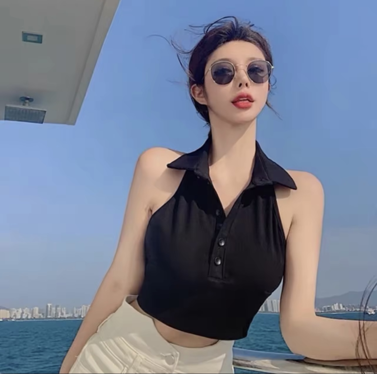 Áo thun nữ, áo kiểu, áo yếm hở lưng cổ bẻ phối nút siêu xinh, thiết kế thời trang, áo hotgril