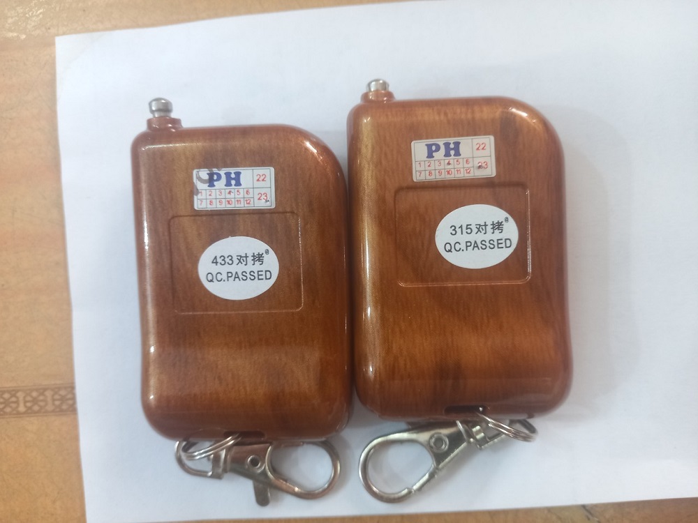 [HCM]Remote cửa cuốn học lệnh tần số 433 Mhz, 315 Mhz