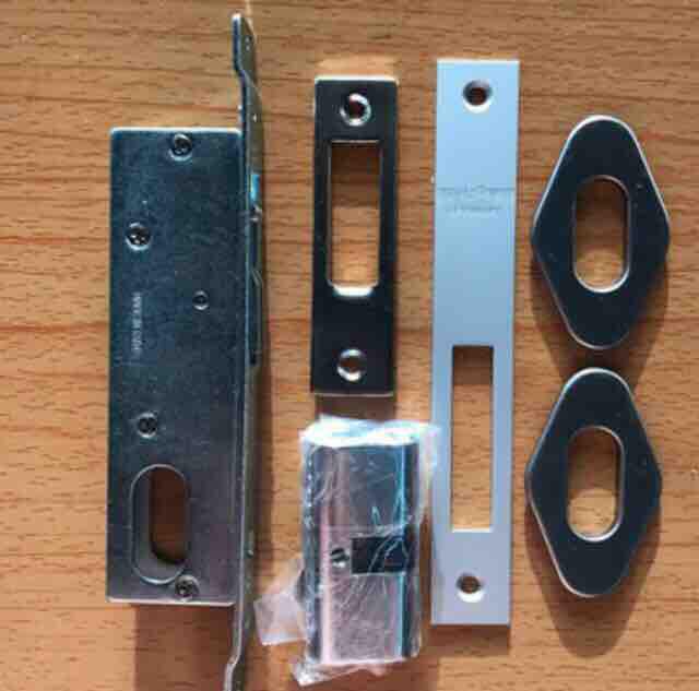 Ổ khoá cửa nhôm kéo SCHONE