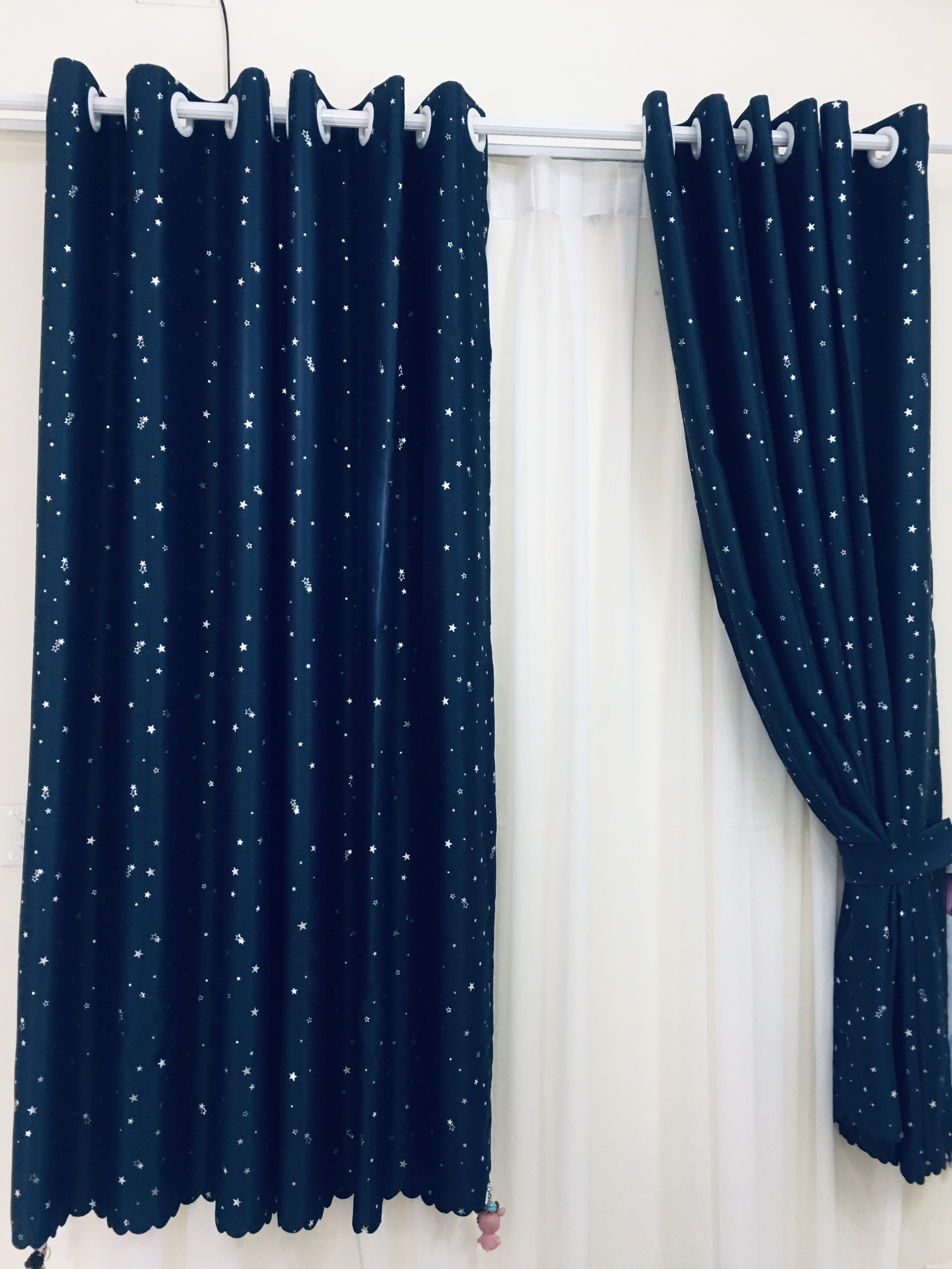 Rèm cửa sổ, cửa phòng ngủ chống nắng giá rẻ, hoạ tiết sao đêm, xanh Navy TNS-019