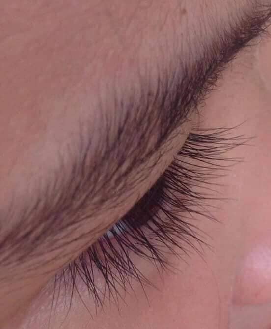 Serum dạng lăn kích mọc mi, tóc, râu, lông mày, ....