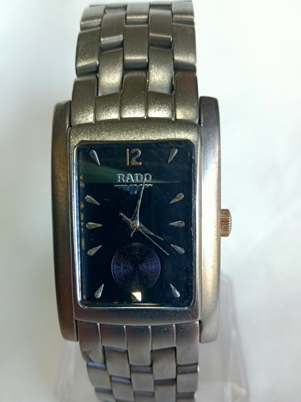 Đồng hồ rado nam , mặt đá safia , dây vỏ inot . đã qua xử dụng