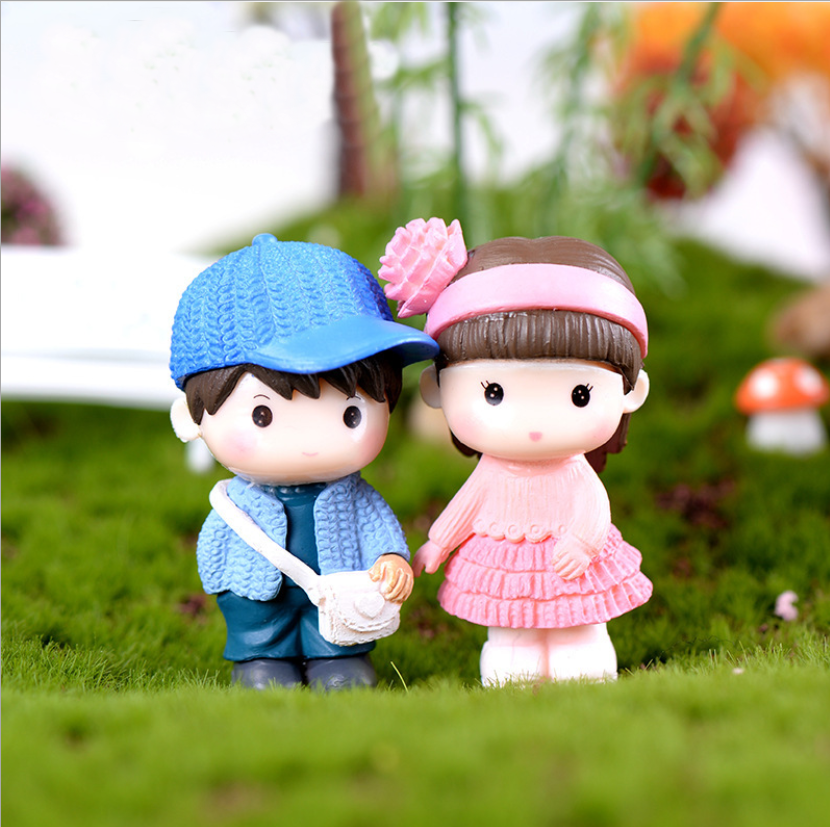 Phụ kiện trang trí tiểu cảnh: Mẫu cặp đôi học sinh