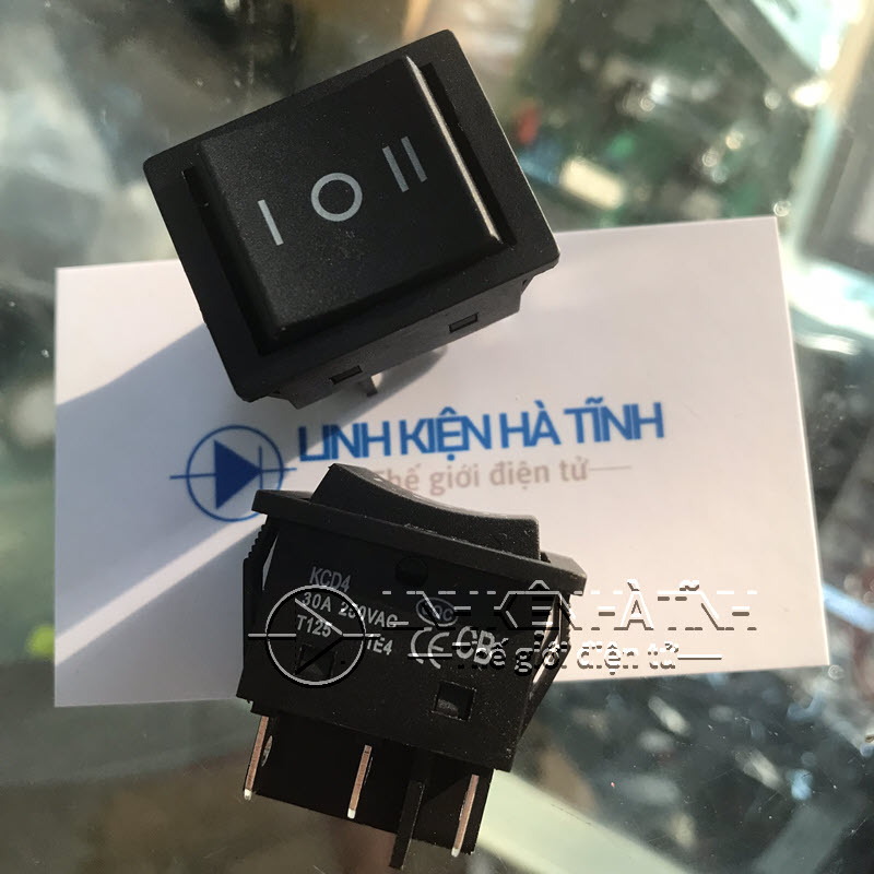 Công tắc loa kéo 3 chế độ 30a 220v, công tắc kcd4 3 chế độ 6 chân 30a