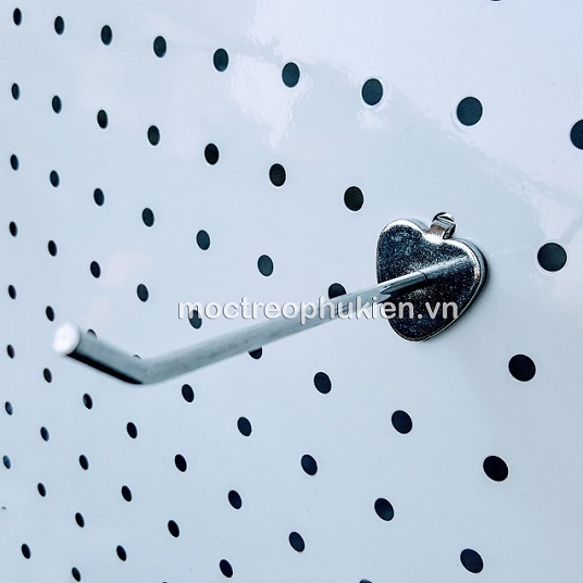 100 Móc treo ốp điện thoại dạng đơn cài tấm lỗ D81 - YON, móc treo cài tấm tôn lỗ tròn