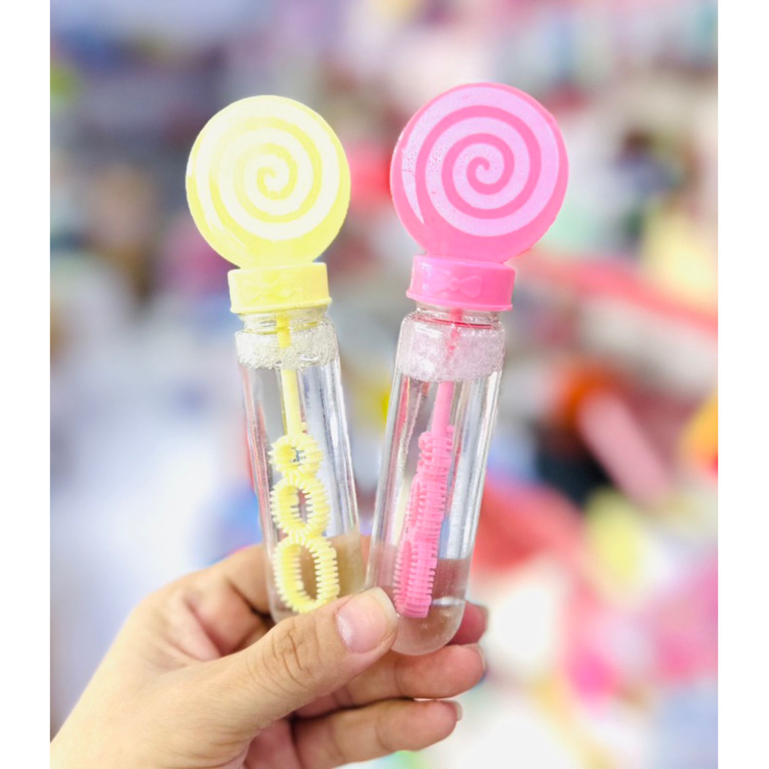 Set 2 Chai - Đồ Chơi Thổi Bon Bóng Xà Phòng Nước Mẫu Icon Kẹo Lollipop Cute