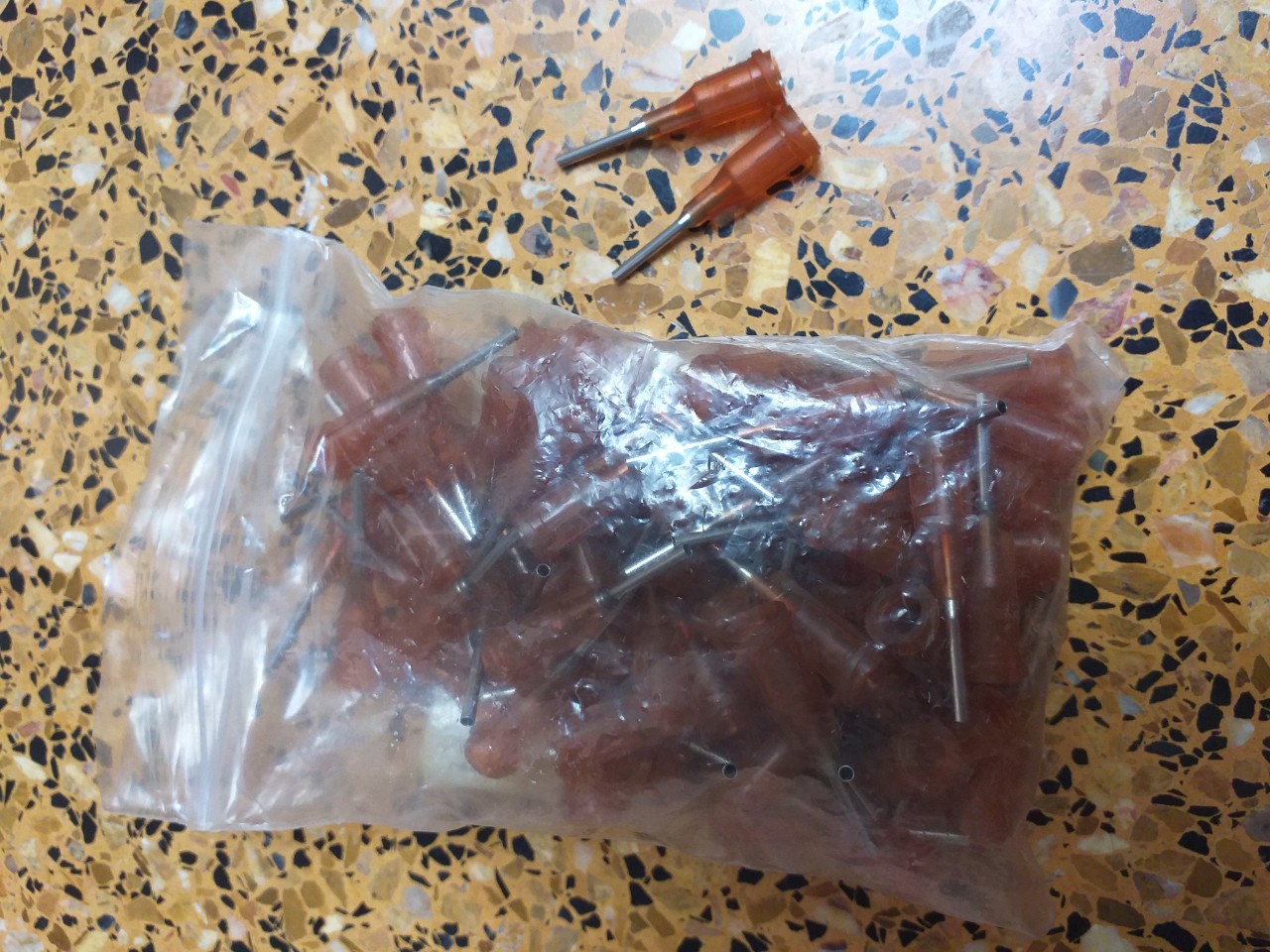 Kim bơm keo 15G túi 100 chiếc